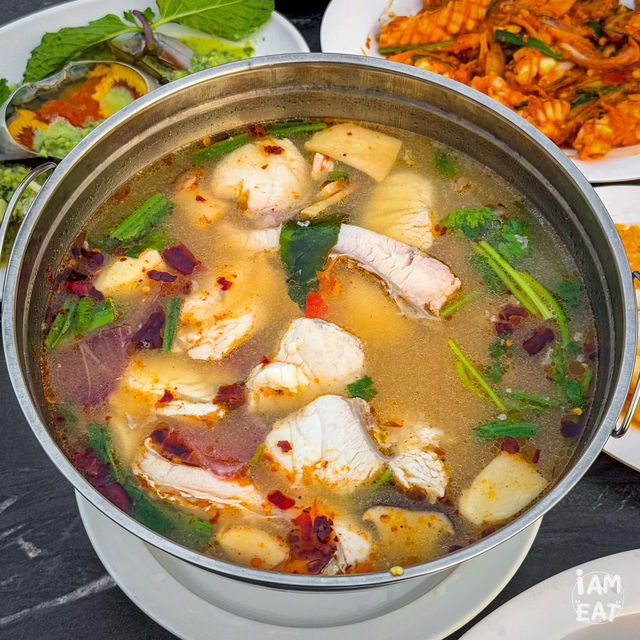 กินข้าวต้ม ปูดอง บนรูฟท็อปวิวเมือง เม้งปูดอง