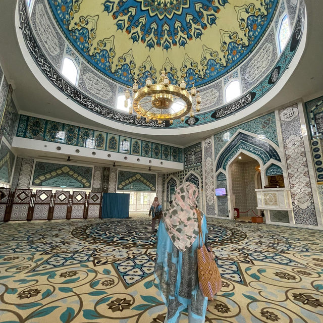 a unique mosque with beautiful ocean view