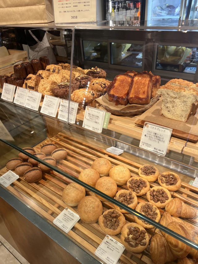 東京 · 代代木 🍞 365日營業的網紅麵包店｜365日