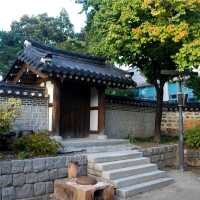 Namsangol Hanok Village (南山谷韓屋村)