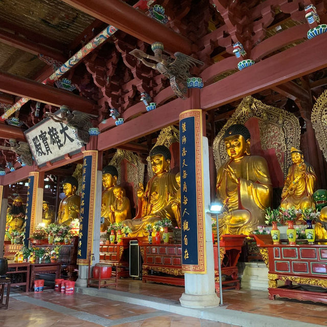 靈山佛寺-華麗寺廟