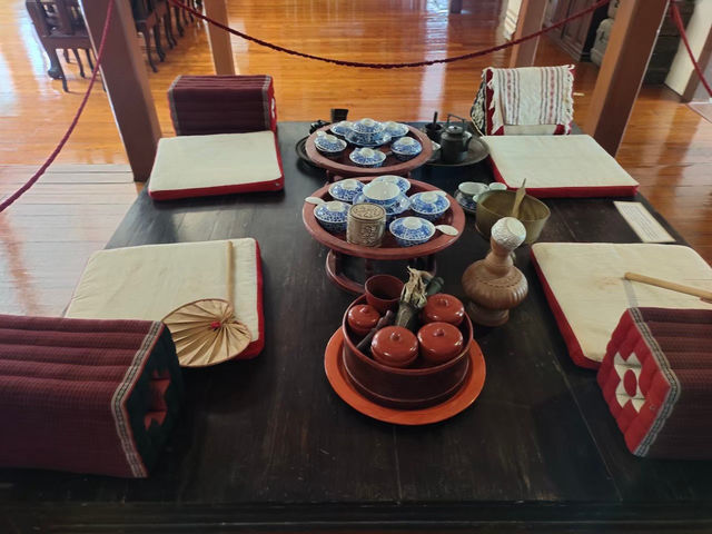 เดินชมคุ้มวงศ์บุรี | แพร่