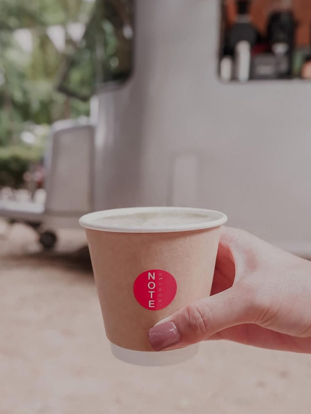 NOTE slowbar : คาเฟ่บนรถในสสวนสาธารณะ ลำปาง