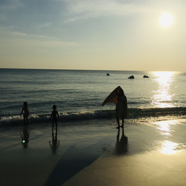 พักผ่อนแบบพรีเมียม ติดทะเลที่ Le Méridien Phuket 