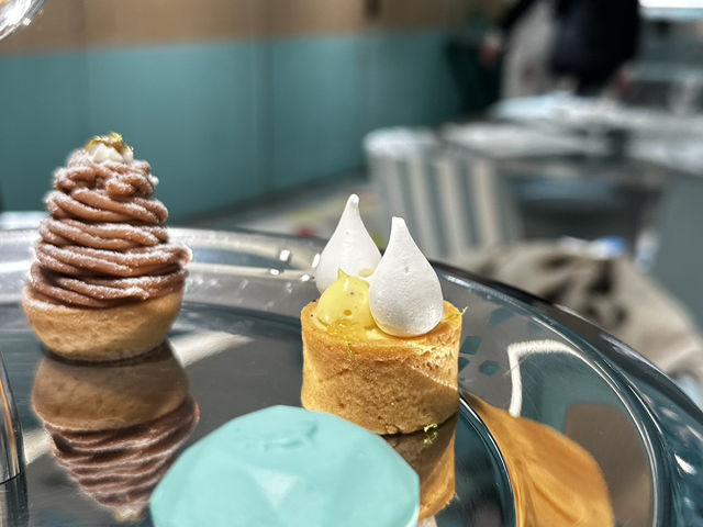 Blue box cafe Taipei