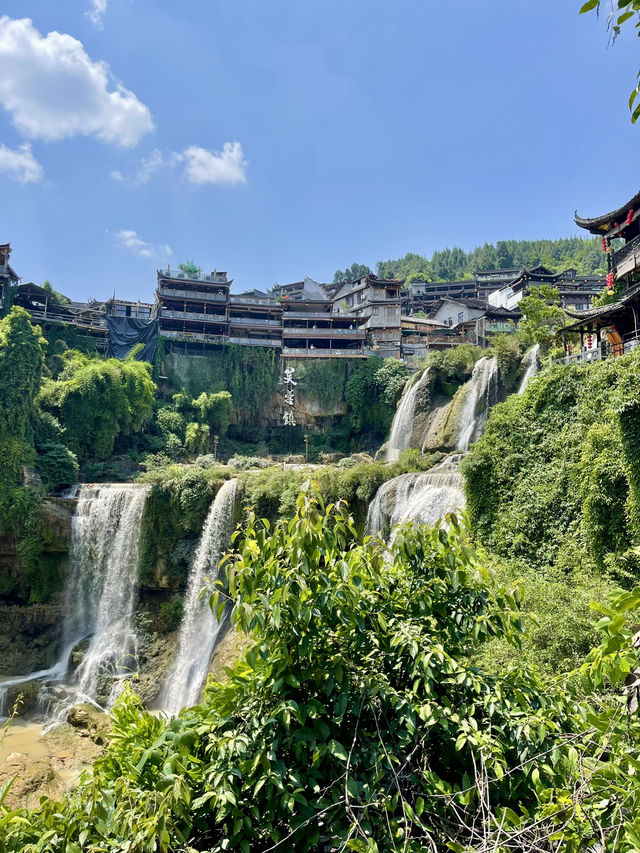 🇨🇳Furong Town & Phoenix Ancient Town Day & Night 🌿🏮