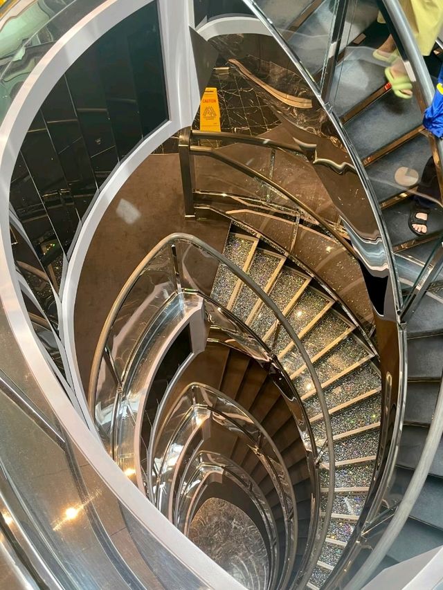MSC Bellissima: Exceptional Service