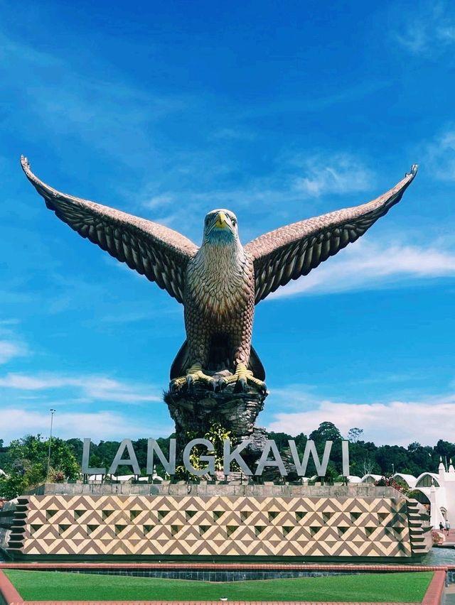 馬來西亞著名旅遊海島🏝️：蘭卡威，陽光大海沙灘🏖️，馬來西亞唯一免稅海島🏝️