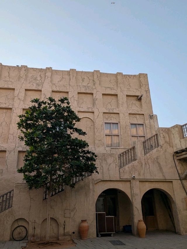 【ドバイ】伝統的な建物が残るアル・ファヒーディ歴史地区