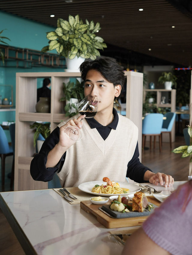A Cozy Winter Getaway at Flamingo Cat Ba Resort