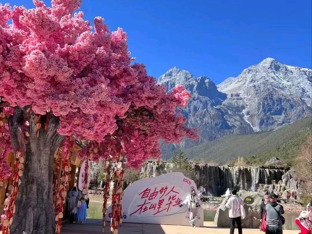 The Enchanting Blue Waters of Blue Moon Valley you must visit 