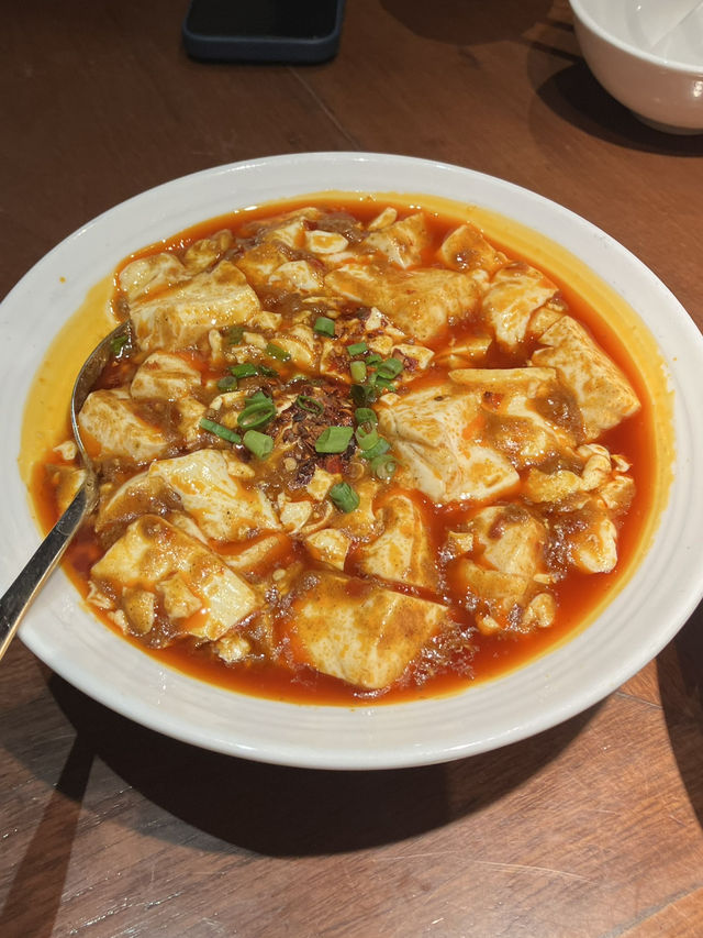 칭다오 깔끔한 맛집 <와이포지아>
