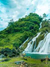 Cao Bằng waterfall 