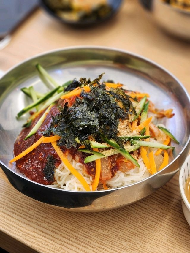 💛군포데이트시 추천하는 맛있는 한끼, "한양멸치국수 보리밥 산본점"💛