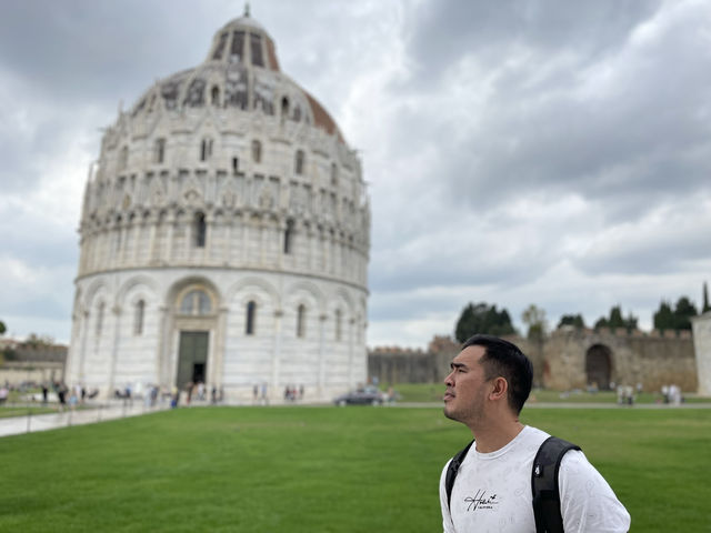 Leaning Tower of Pisa: Italy’s Most Iconic Tilt with Timeless Charm
