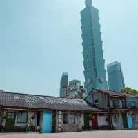 Sisinan Village หมู่บ้านทหารเก่าในเงาตึก 101