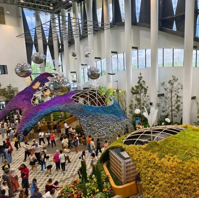 นิทรรศการมหัศจรรย์พรรณไม้ “Wondrous Bloom” 