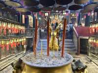 ManMo Temple วัดบุ๋นและบู๊ในที่เดียวกัน