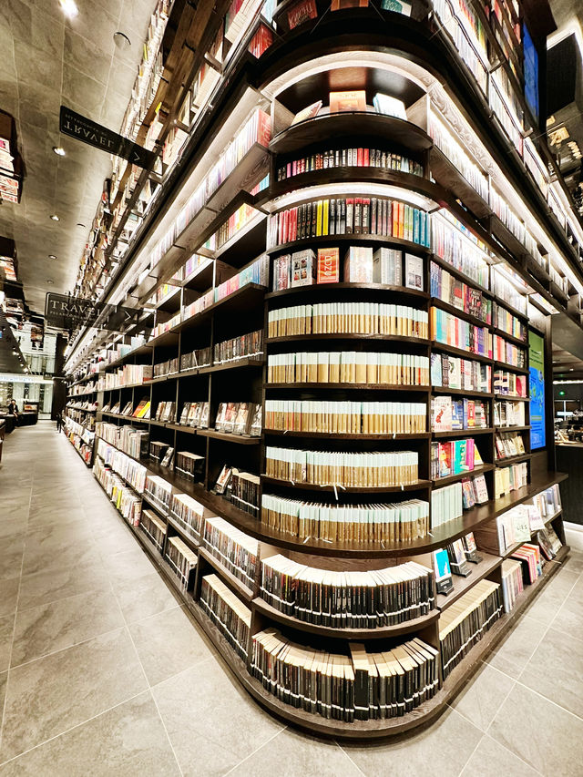 Aesthetic Escapism at Tsutaya Pavilion Bukit Jalil
