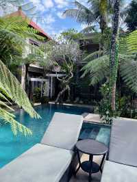  Morning Serenity at Prabhu Ubud Villa’s Lush Oasis Pool