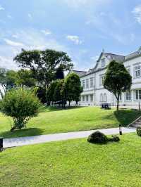 Tugu Pahlawan Garden: Colonial Oasis Beside the Old Sarawak Museum