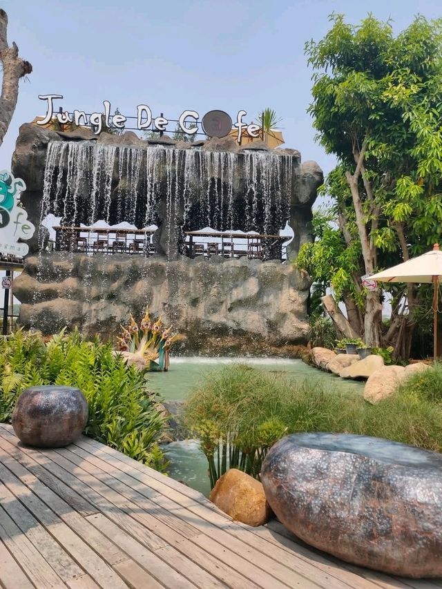 jungle de cafe เชียงใหม่ สาขาบ้านถวาย