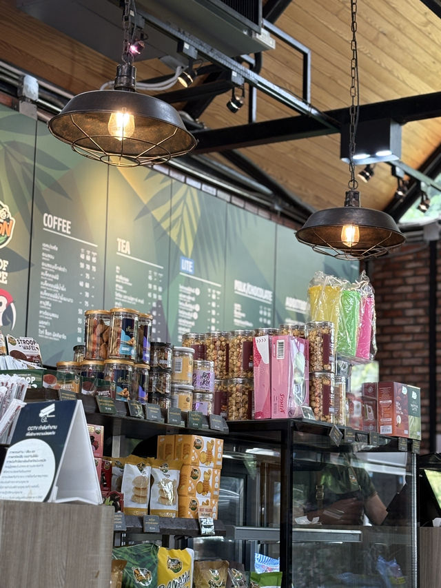 คาเฟ่อเมซอนสาขา ปตท. ทุ่งสง ตำบลปากแพรก 🦜✨🍵