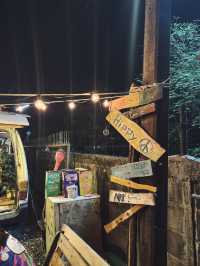 สำเร็จศิลป์ ร้านลับๆ บรรยากาศติ๊สๆ ของเด็กแปดริ้ว