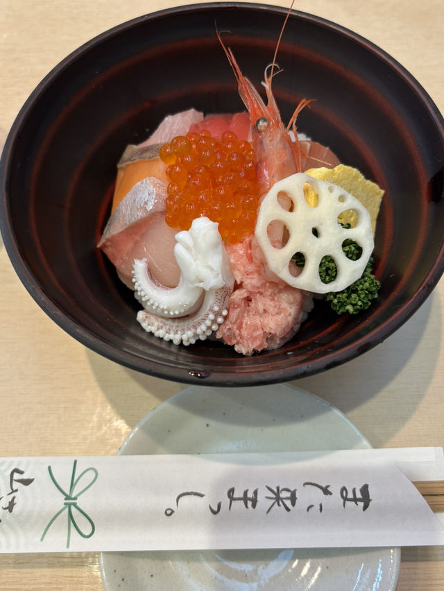 【石川県・金沢市】店内で楽しむ！近江町市場！
