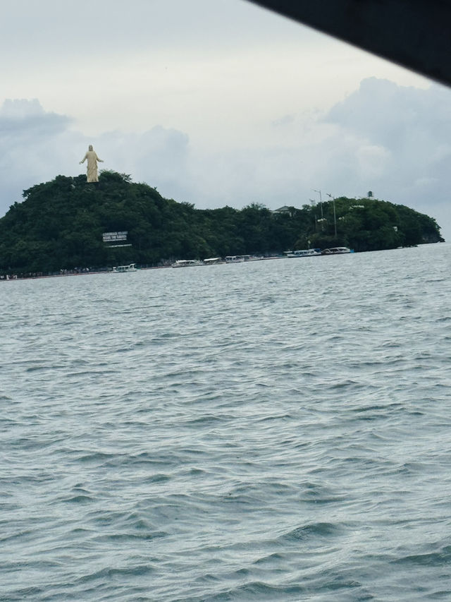 100 islands in Alaminos!