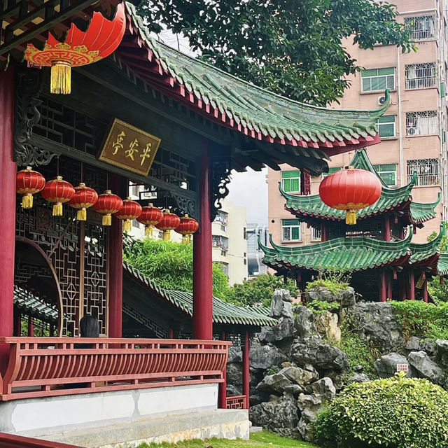 🌿 Hidden Jiangnan Garden in Shenzhen CBD – Totally Free! 🏯✨