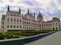 The Crown Jewel of Budapest – Parliament by the Danube