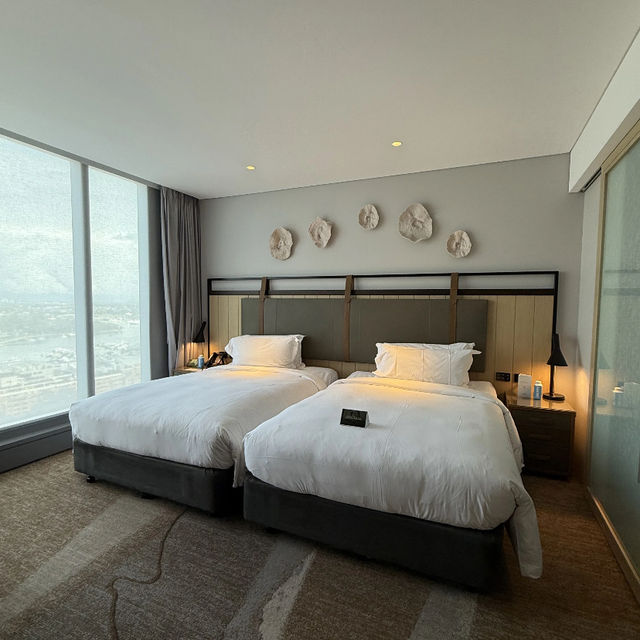 Sydney | Staying in a Stunning City View Room! 🏙️✨