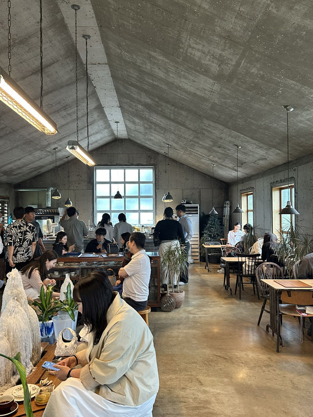 제주에서 만나는 리스본 감성☕️ 카페 아줄레주