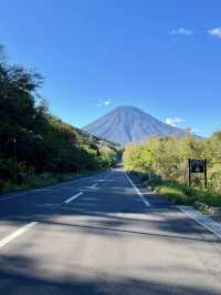 🎯【北海道・ニセコ＆羊蹄山】“蝦夷富士”を見上げる、冬も夏も楽しめる高原旅 