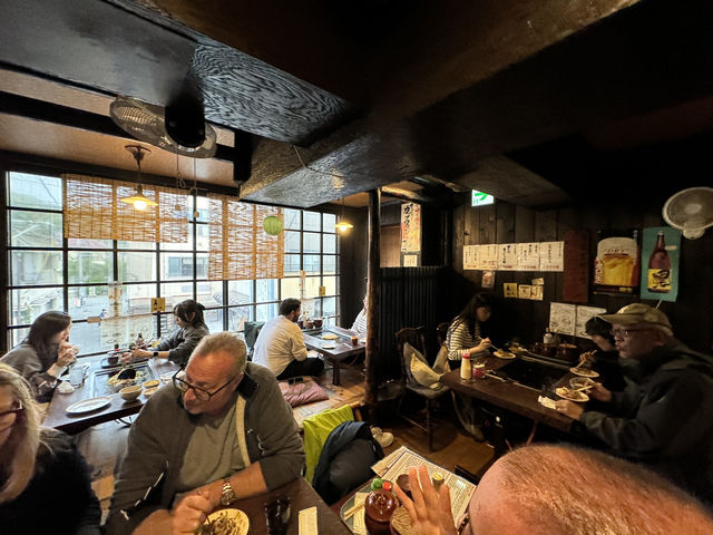 🔥 Griddle Magic in Kamakura: Sometaro’s Okonomiyaki is a Must-Try 🥢