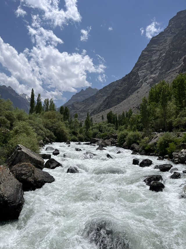 Mountains - fresh air - greenery 