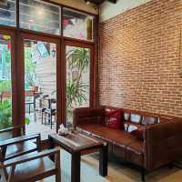  “บ้านกาแฟ ณ ละงู” (Na Lagu Coffeehome) –