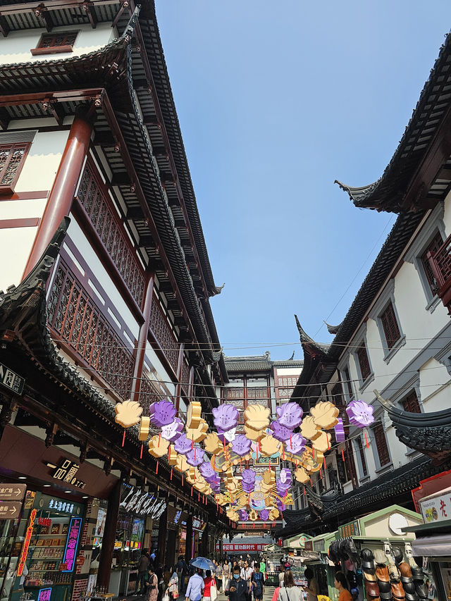 The Ultimate Yu Garden Day Experience: Shanghai's Historic Heart