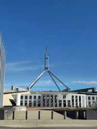 🏛️【知と美が交差する場所】キャンベラ国会議事堂で知的な旅を
