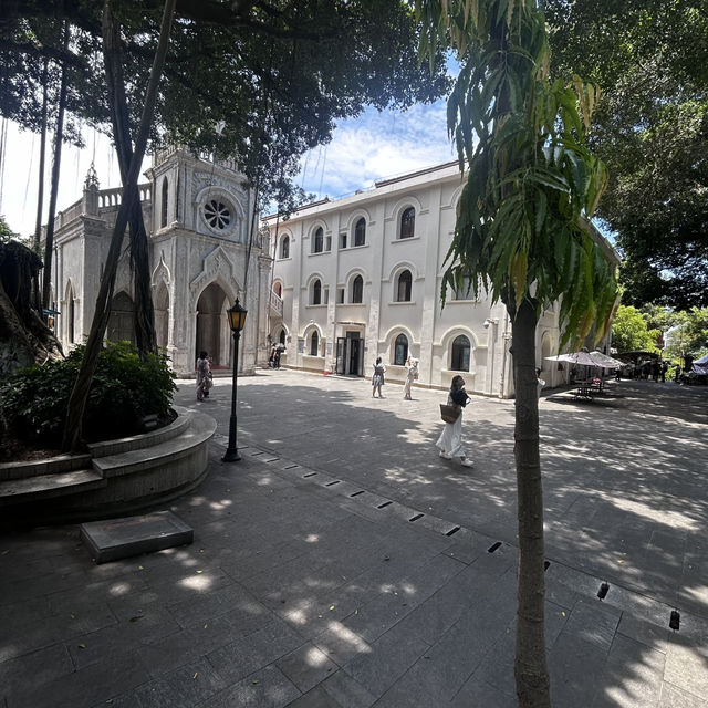⛪ Union Church: Where Gulangyu’s Colonial Soul Whispers Through Time!