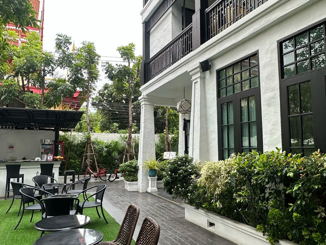 My Perfect Hotel Stay in Chiang Mai: Right by the Old City! 🏨✨