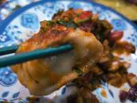 【饃饃餃子】乃正宗尼泊爾食館,好有傳統風味,支持！