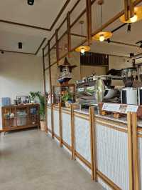 Hitch & Round Cafe and Space | ปราณบุรี