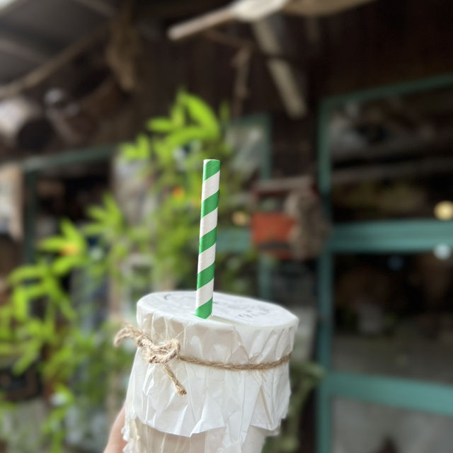 ปล่อยใจกับศิลปะและงานคราฟ ที่ บ้านข้างวัด 📍
