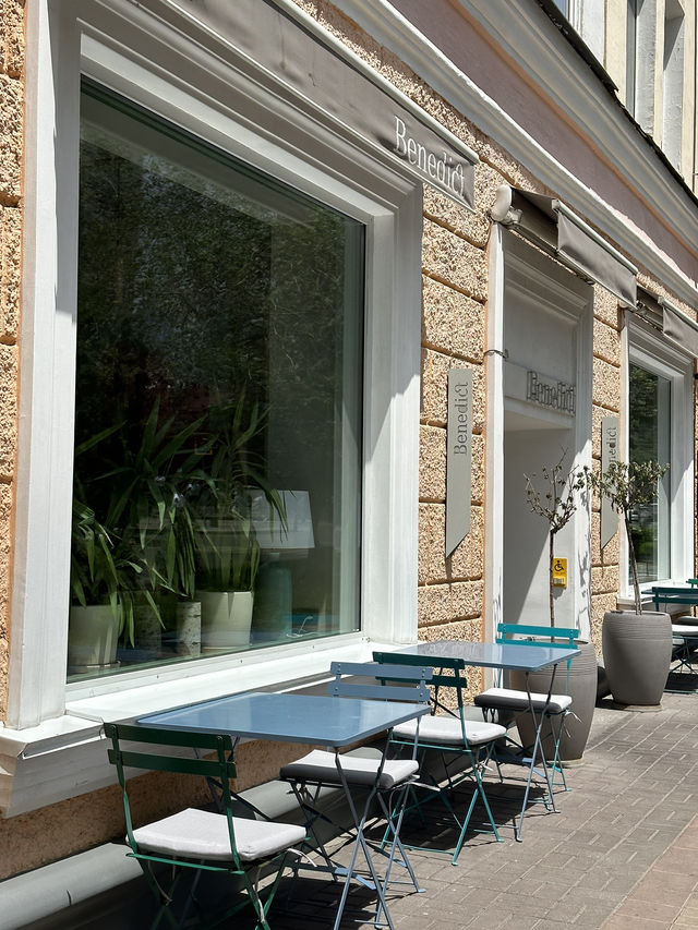 Discover Culinary Bliss at Benedict Cafe in Almaty, Kazakhstan 🇰🇿 