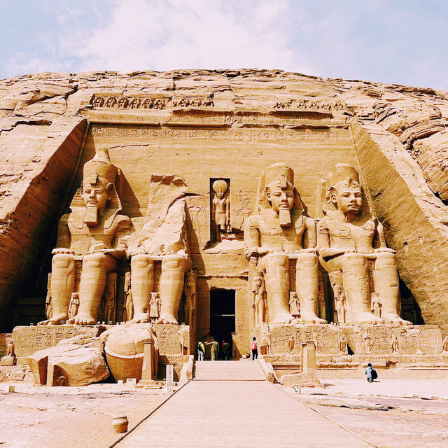 Abu Simbel at Dawn: A Pharaoh’s Summer Spectacle Without the Crowds