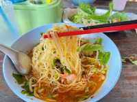 มดแดง - ก๋วยเตี๋ยวสุโขทัยบ้านสวน