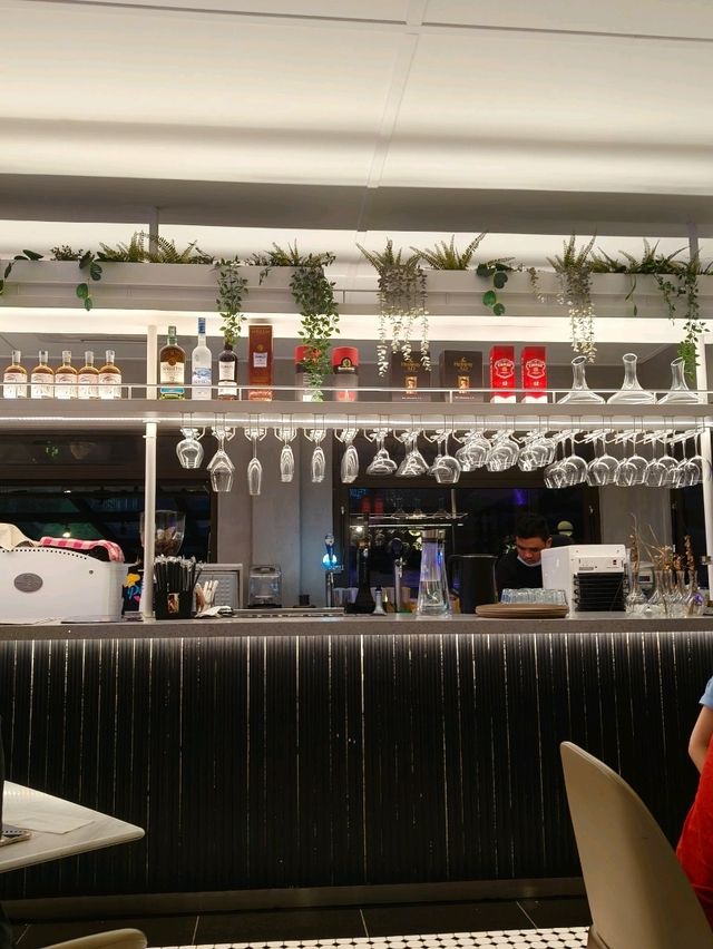 A Calm and Stylish Place for Dinner in KL