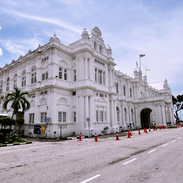 🏛️ Solo Exploration: Penang City Hall – George Town’s Colonial Crown Jewel